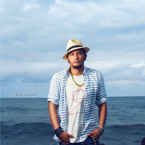 一个男生和另一个男生互操的视频网站
